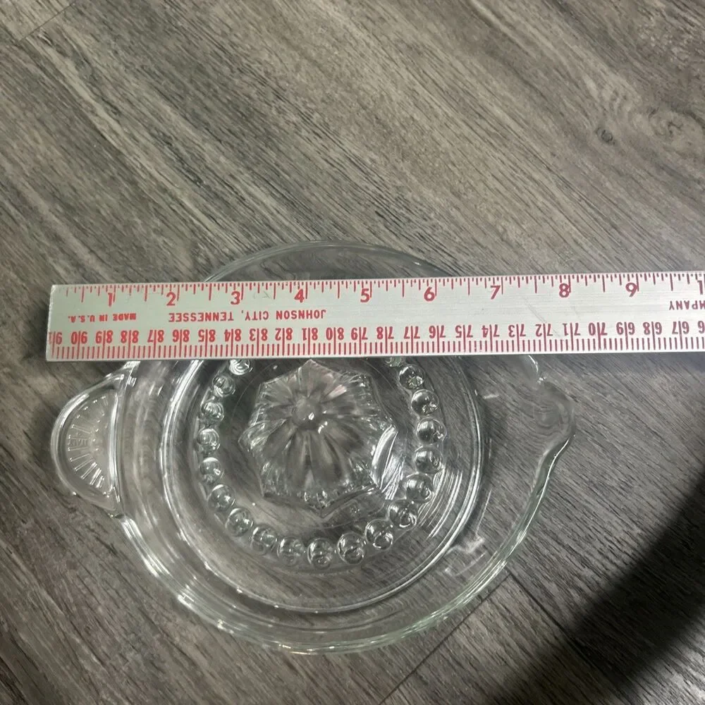 Vintage Clear Glass Citrus Lemon Lime Orange Reamer Juicer Handle 8